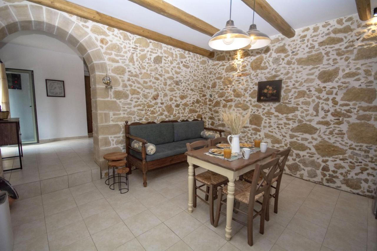 Pamelas House With Jacuzzi Kíszamosz Kültér fotó
