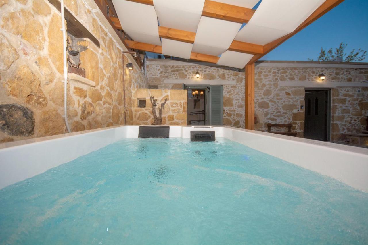 Pamelas House With Jacuzzi Kíszamosz Kültér fotó
